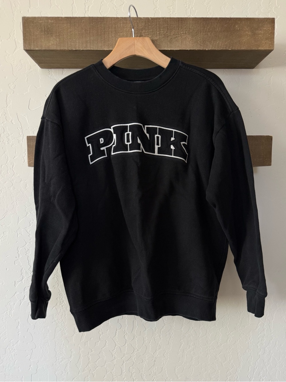 PINK Victoria's Secret|Black Crewneck Sweatshirt with White Logo,oversized fit•